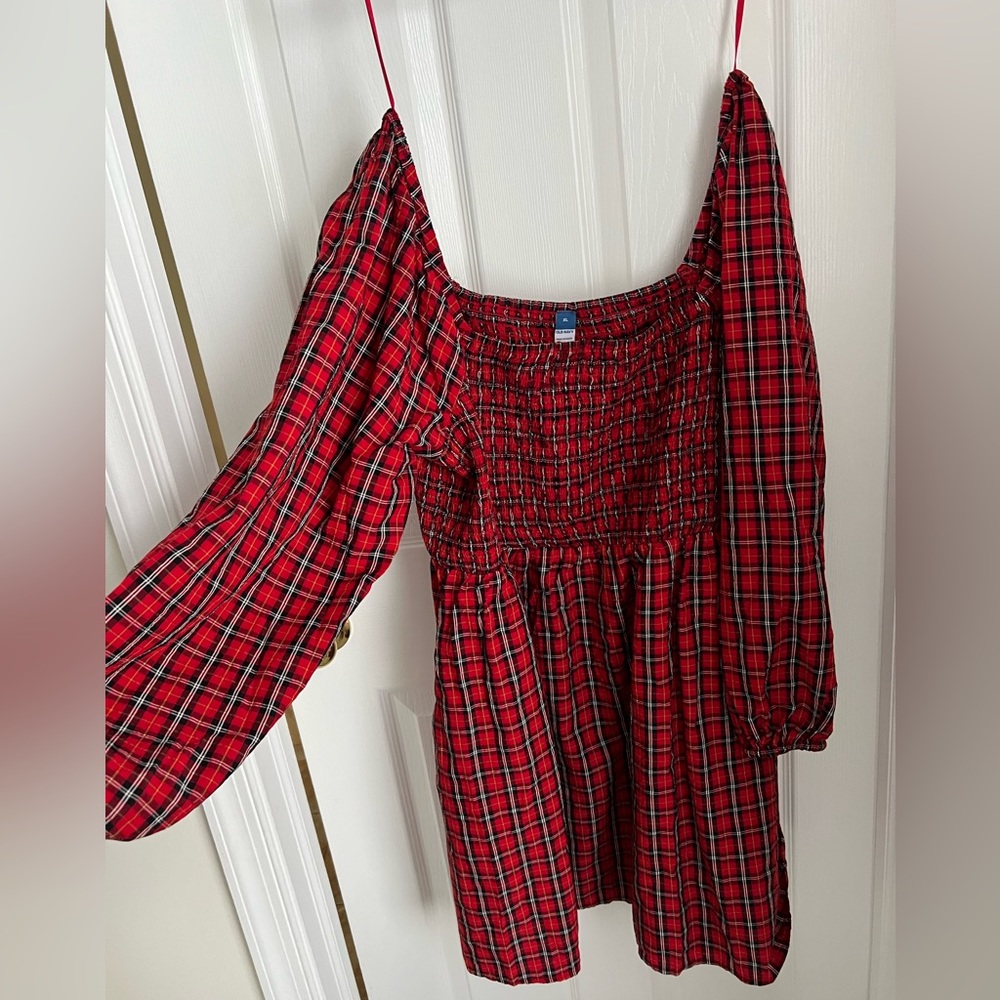 Old Navy red plaid off the shoulder long sleeve mini dress